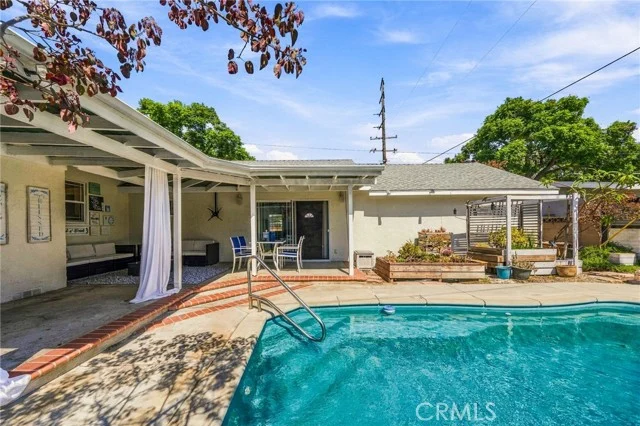 2956 Ladoga Avenue, Long Beach